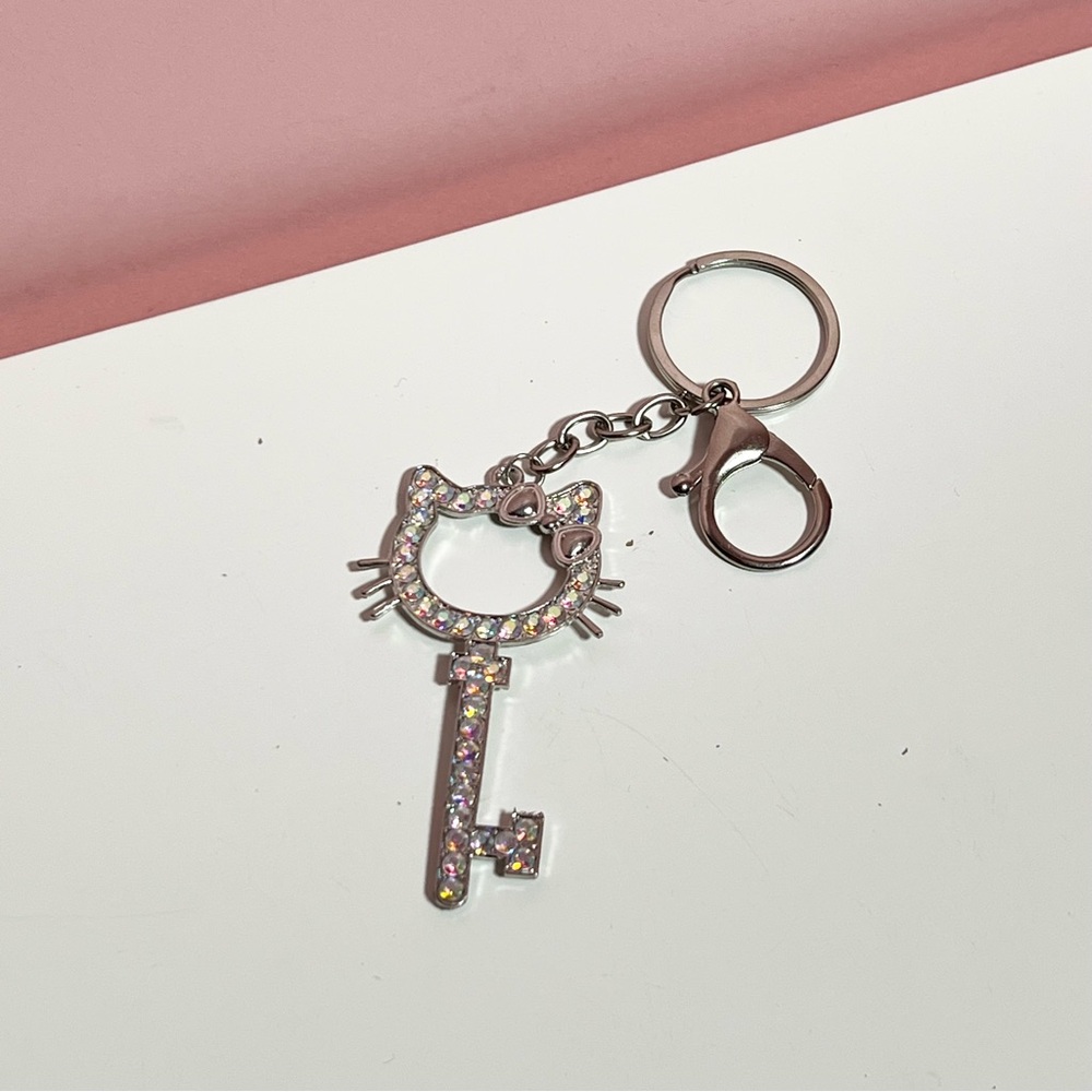 Y2K mcbling hello kitty rhinestone keychain bag charm